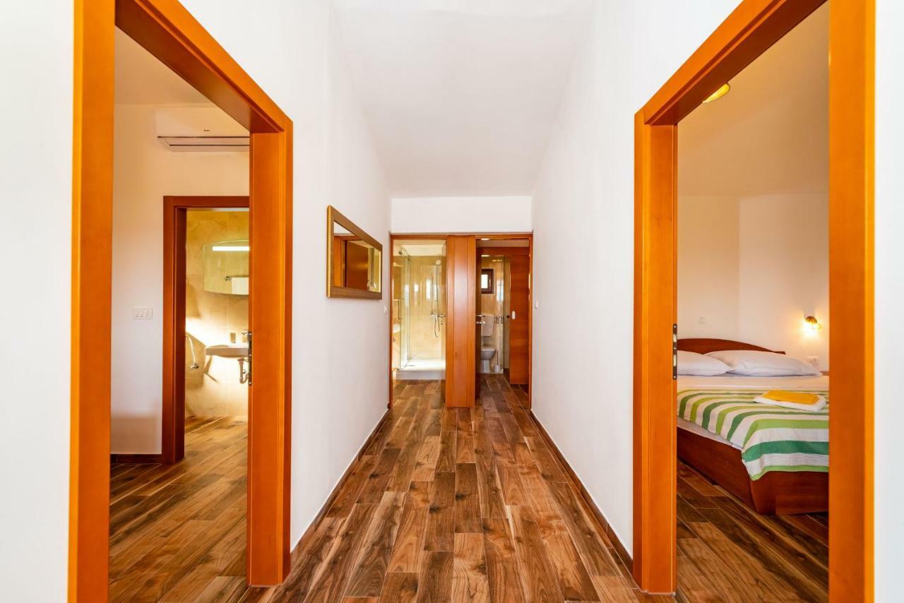 Apartment Adam Starigrad Paklenica Ngoại thất bức ảnh